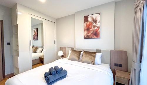 Three-Bedroom Deluxe Apartment