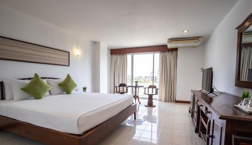 Double Room with Pool View