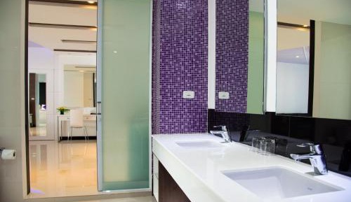  Premium Suite