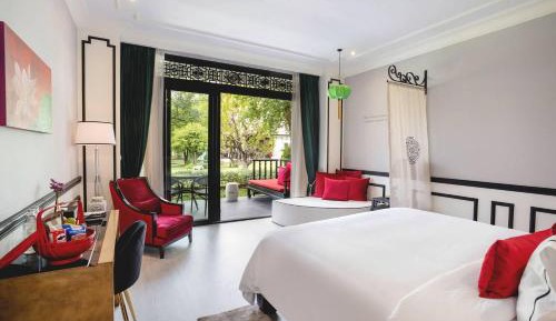 Double Room with Mountain View