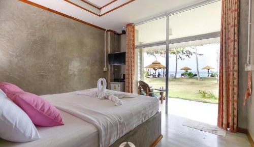 Villa - Beach Front