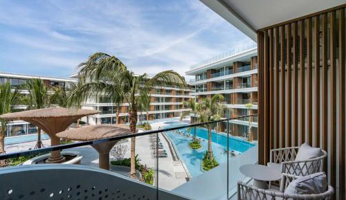 Studio with Pool View