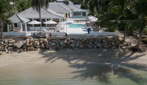Villa - Beach Front
