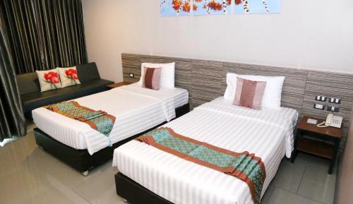 Superior Twin Room with City View