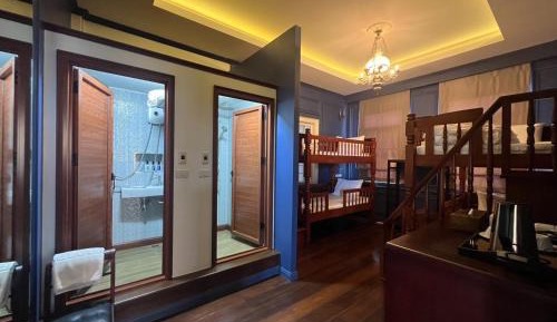 4-Bed Mixed Dormitory Room
