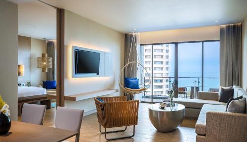 One Bedroom Sea View Suite