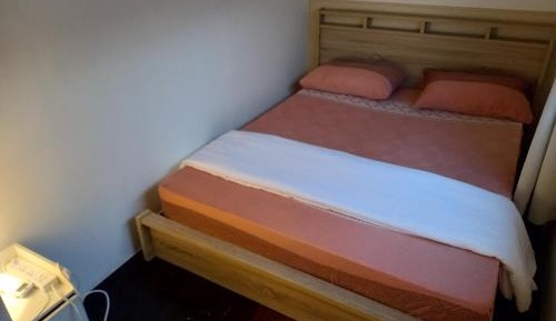 Single Room with Shared Bathroom