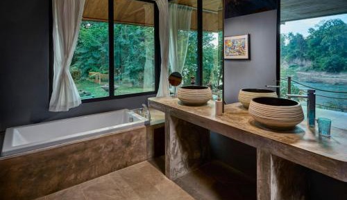 Riverfront Suite