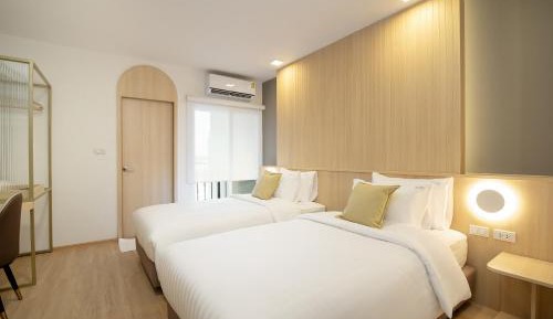 Superior Twin Room with balcony