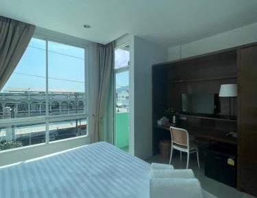 Apartment with Balcony