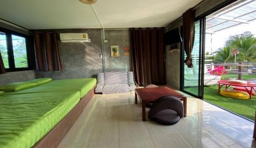 Quadruple Room with Mountain View