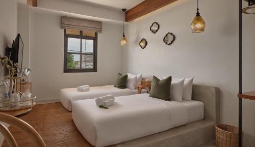 Twin Room with City View