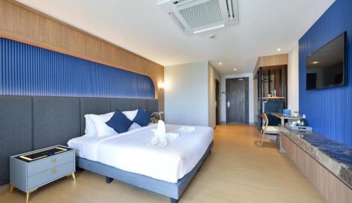 Superior Deluxe Double or Twin Room 