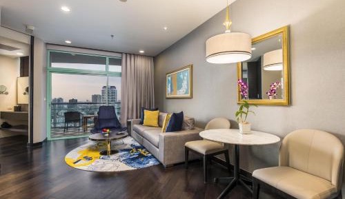 One-Bedroom Suite Twin with River View 