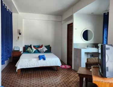 Basic Triple Room