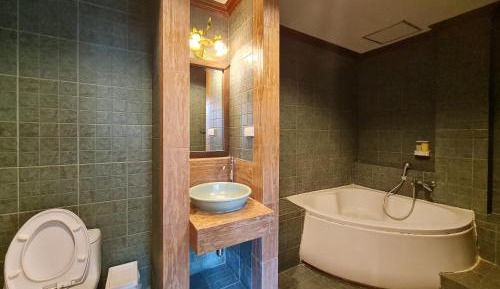 King Room A