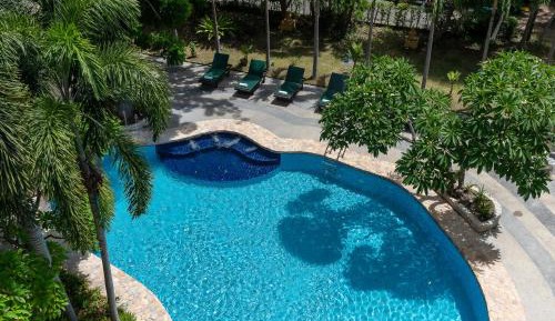 Standard Triple Room Pool Access