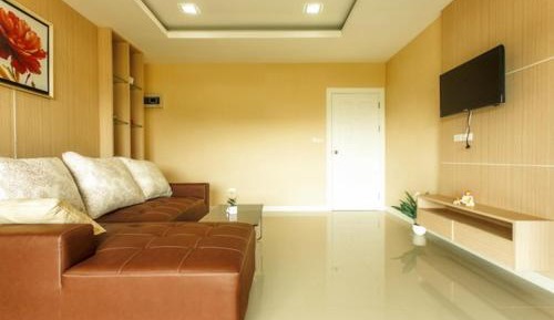 King Studio with Sofa Bed