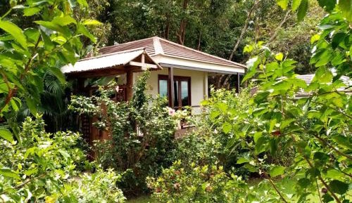 Bungalow with Sea View