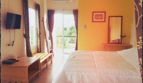 Standard Double Room with Garden View