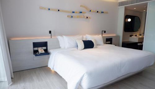 Double Room with Pool View