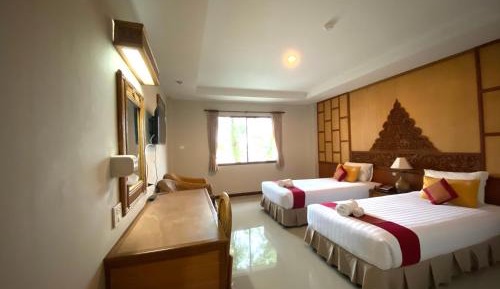 Deluxe Double or Twin Room