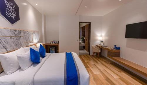 Premier Double Room with Garden View