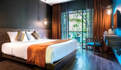 Deluxe Double or Twin Room