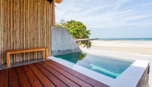 Villa - Beach Front
