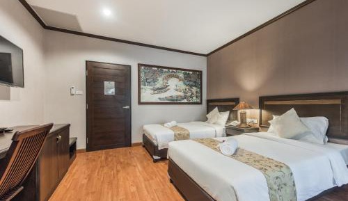 Studio Twin bed