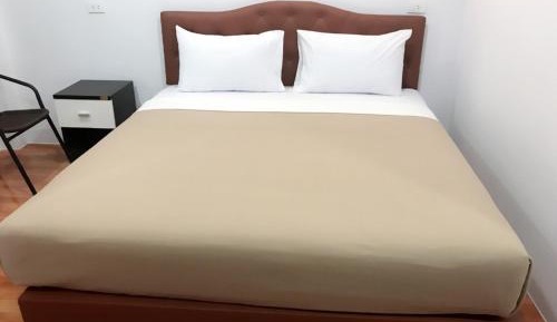 Deluxe Double Room (2 Adults + 1 Child)