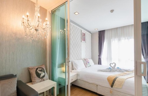 Ban Bo Han Hotel | Backpacker Street Airport Place