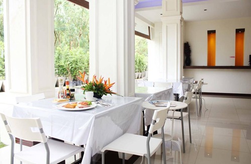 Talat Yai Hotel | Lub Sbuy House Hotel(SHA Certified)