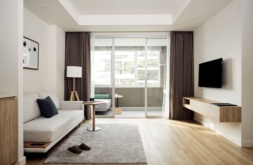 Arun Amarin Hotel | Casa 17 Hotel Bangkok
