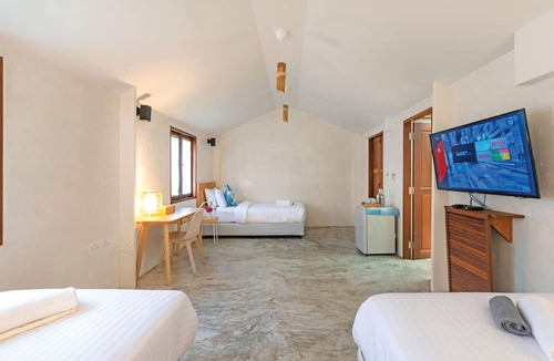 Ko Kood Hostel | The Little White Bird Traveller Hostel