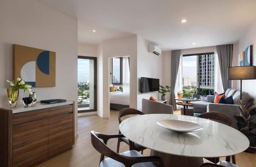 Nonthaburi Hotel | Oakwood Suites Tiwanon Bangkok