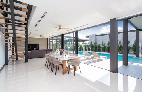 Ban Saiyuan Villa | Trendy Modern Pool Villa Sunset Garden 4