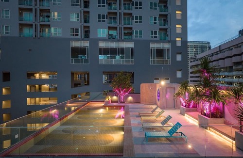 Thanon Phetchaburi Hotel | The Quarter Ratchathewi by UHG