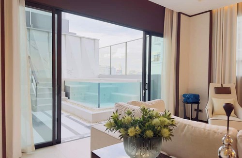 Khlong Tan Hotel | SILQ