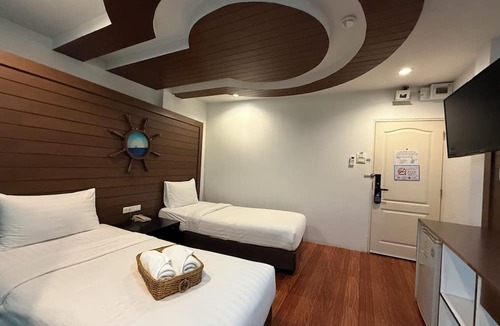 Nonthaburi Hotel | Bed by Cruise at Samakkhi-Tivanont