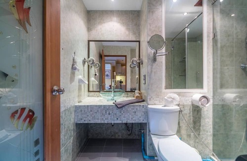 Patong Apartment | Patong Tower Condo- prime location, pool, 150m to beach!