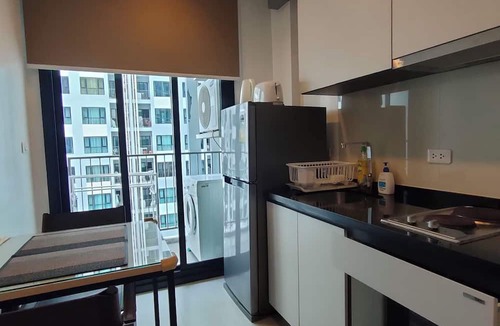 Central Pattaya Condo | The Base Central Pattaya - 1 bdr Condo with pool
