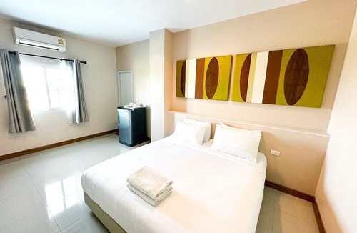 Khanna Yao Hotel | The Island Resort