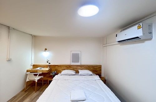 Si Yaek Maha Nak Hotel | Letter Better Home