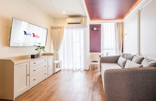 Bang Na Hotel | Blue Hippo Hotel