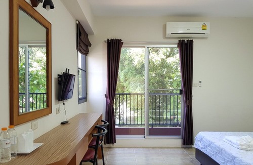 Mae Jo Apartment | Boonthavon Maejo Hotel