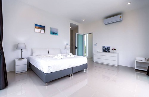 Khao Tao Villa | Modern 3 Bedroom Private Pool Villa KH-A1