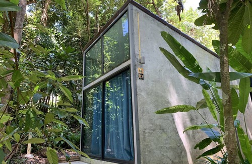 Khong Koi Beach Hotel | BeachBox KohChang