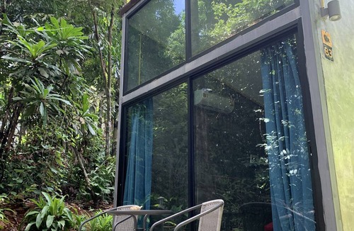 Khong Koi Beach Hotel | BeachBox KohChang