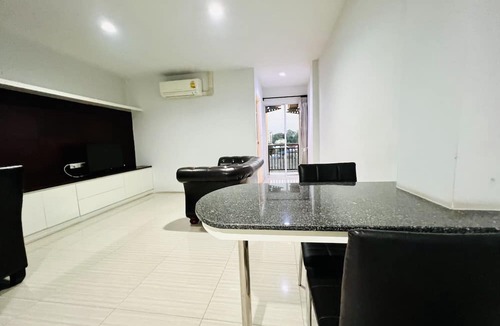 Wat Ket Apartment | INN Kham Apartment